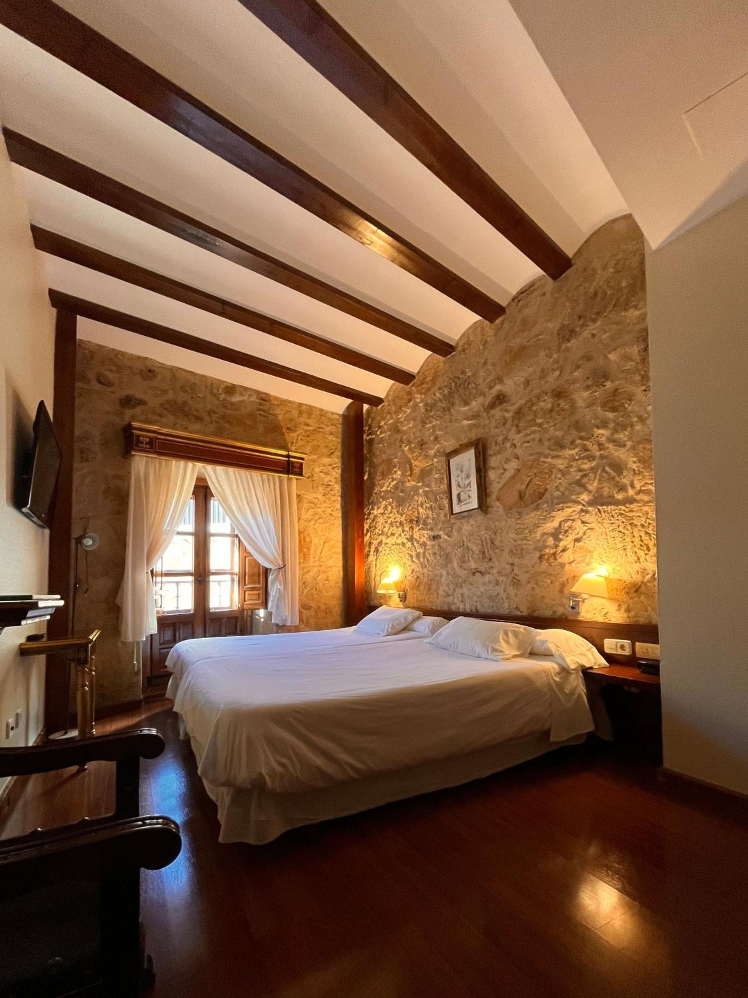 Hotel Microtel Placentinos Salamanca Ngoại thất bức ảnh