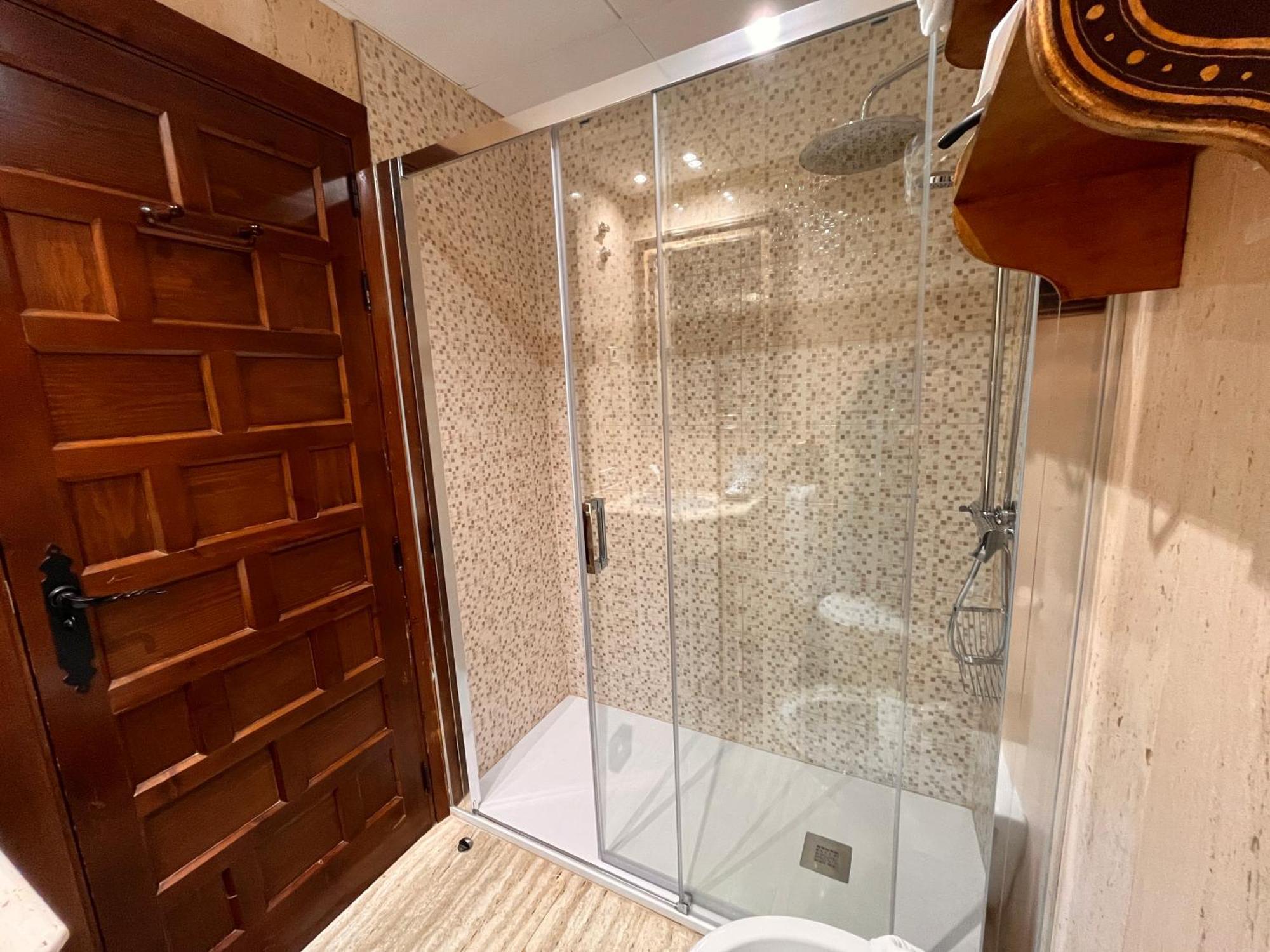 Hotel Microtel Placentinos Salamanca Ngoại thất bức ảnh